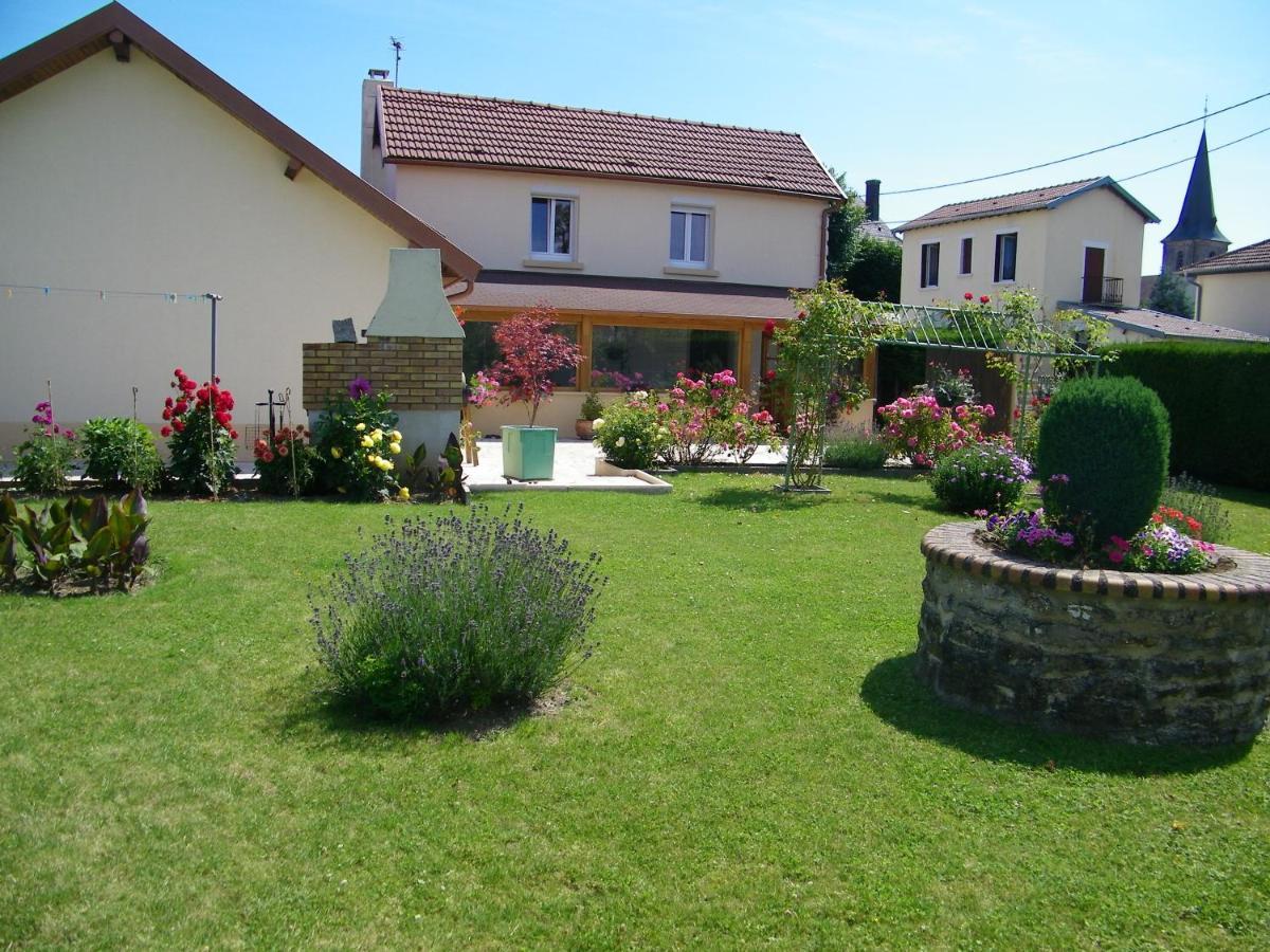 Bed and Breakfast Au Pied Du Cognelot Chalindrey Экстерьер фото